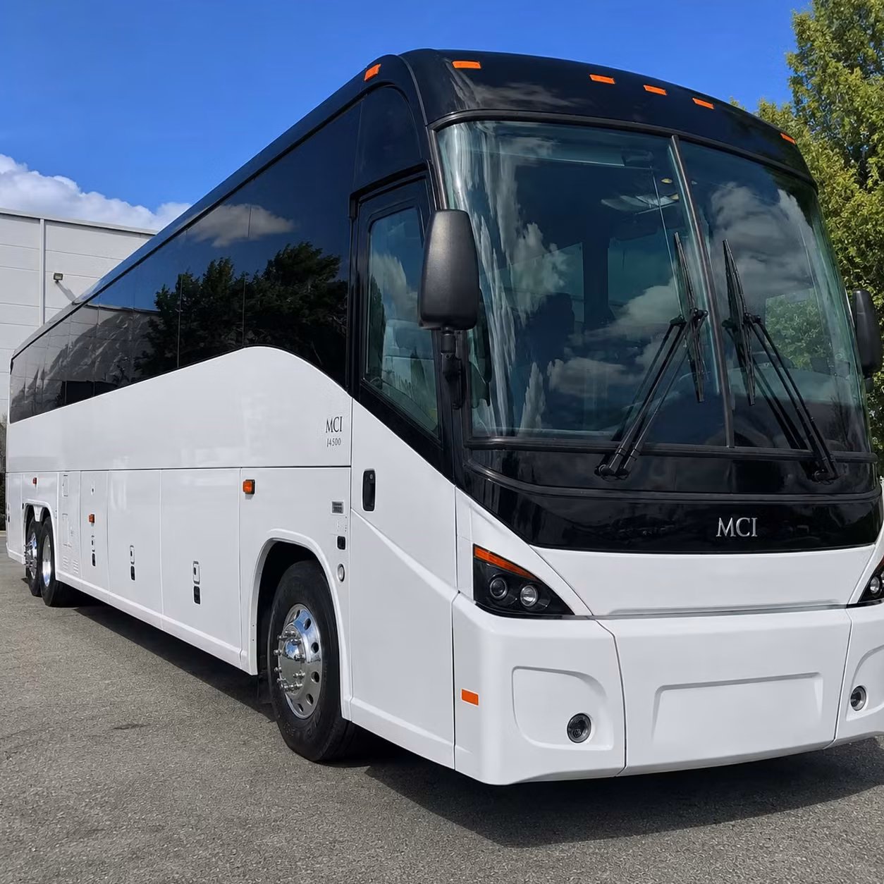 recurring airport shuttle service for edmond businesses and universities